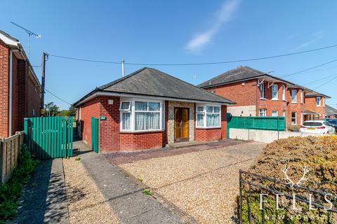 2 bed property, in Parsonage Barn Lane, £400,000