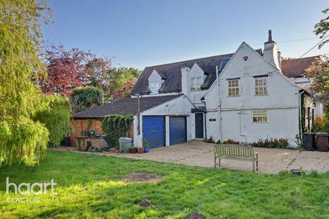 6 bed property, in Rectory Road, £800,000