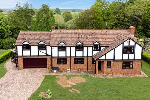 4 bed property, in Ford Lane, £725,000