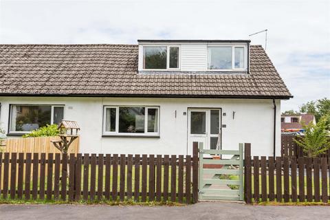 2 bed property, in 32 Montrose Terrace, £215,000