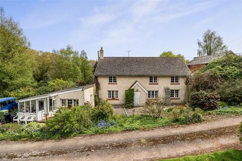 4 bed property, in Exminster, £800,000