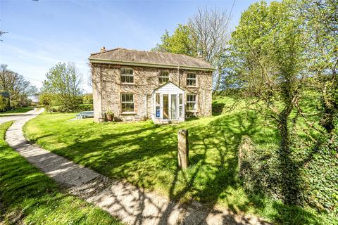 5 bed property, in Warbstow, £895,000