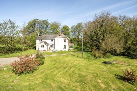 5 bed property, in Warbstow, £865,000