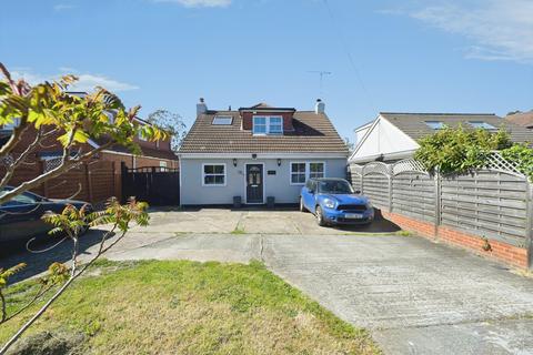 4 bed property, in North Road, £750,000
