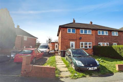 3 bed property, in Westway, £170,000