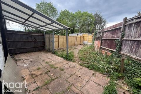 3 bed property, in Dryfield Road, £345,000
