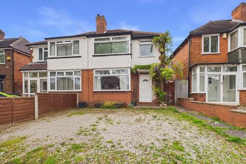 3 bed property, in Dunvegan Road, £250,000