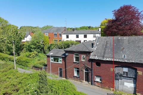 3 bed property, in Cragg Road, £375,000