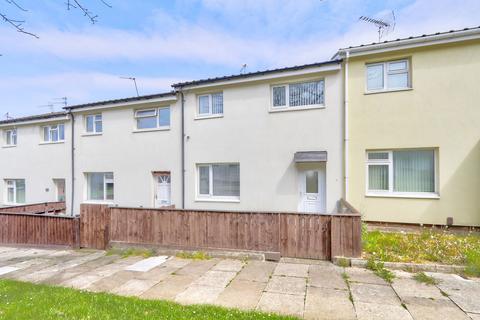 3 bed property, in Gorsefields Court, £60,000