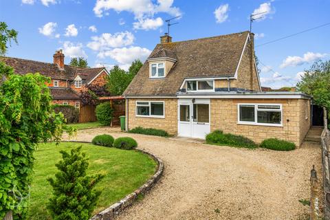 3 bed property, in Wormington, £600,000