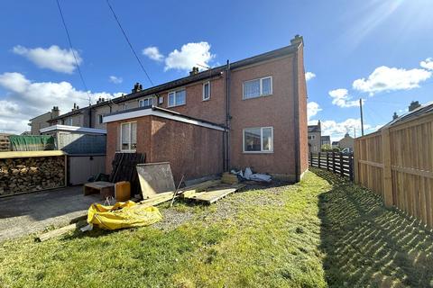 3 bed property, in Maes Merddyn, £167,500