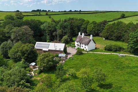 2 bed property, in Taw Valley, £750,000