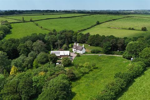 2 bed property, in Taw Valley, £750,000