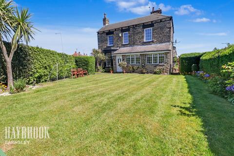 3 bed property, in Burton Road, £370,000
