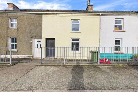 2 bed property, in Narberth Road, £110,000