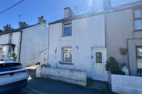 3 bed property, in Field Street, £150,000