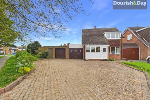 3 bed property, in Greenhill Lane, £330,000