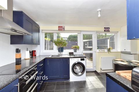 3 bed property, in Millfield, £270,000