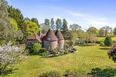 4 bed property, in Etchingwood Lane, £1,325,000