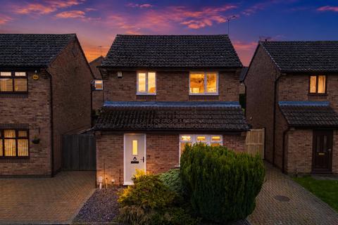 3 bed property, in Swanwick, £270,000