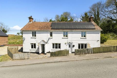 6 bed property, in Chitterne, £515,000