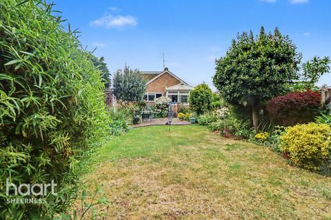 3 bed property, in Southsea Avenue, £350,000