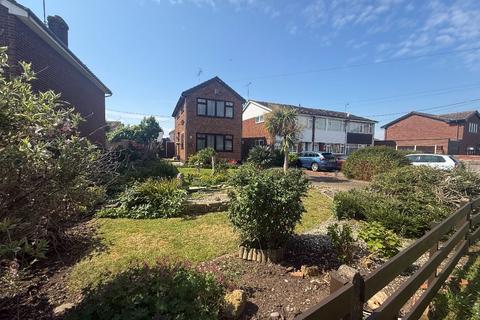 3 bed property, in Holbek Road, £400,000