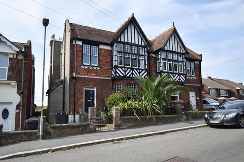 4 bed property, in Priory Road, £590,000