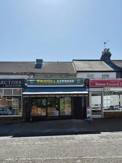 Studio, in 33 Station Road, £350,000