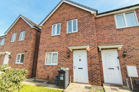3 bed property, in Fairbairn Road, £85,000