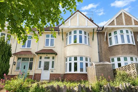 3 bed property, in Cranbrook Road, £695,000