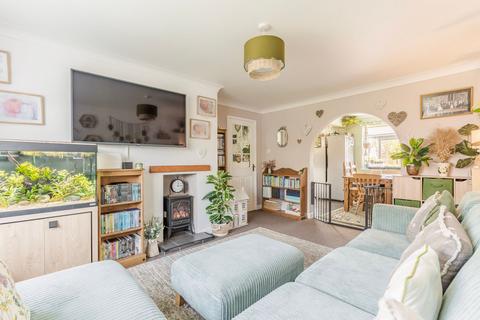 3 bed property, in The Nordalls, £220,000