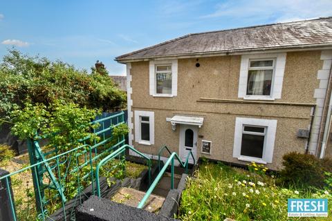 3 bed property, in Grenfell Park Road, £134,950