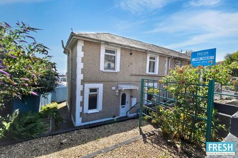 3 bed property, in Grenfell Park Road, £129,000