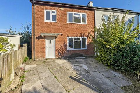 3 bed property, in Otter Drive, £260,000