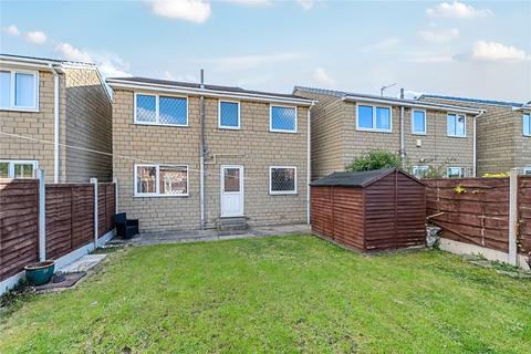 5 bed property, in Windmill Chase, £295,000