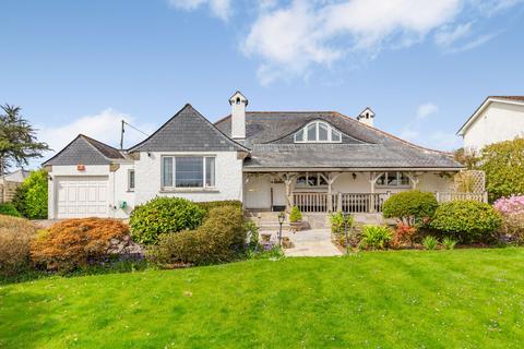5 bed property, in Bar Road, £1,200,000