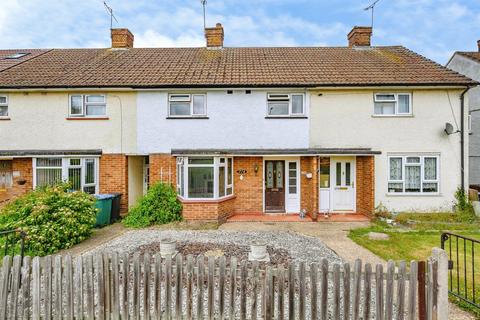 3 bed property, in Sheepcot Lane, £450,000