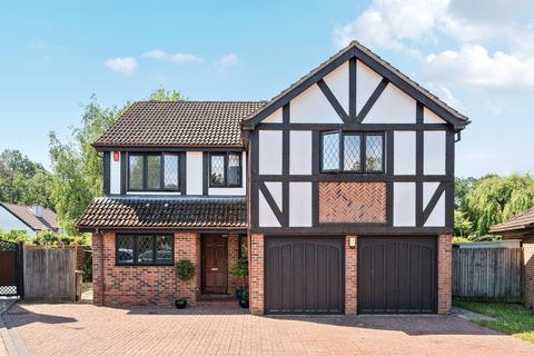 5 bed property, in Hammond End, £1,000,000