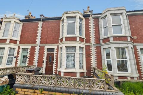 3 bed property, in Balaclava Road, £250,000