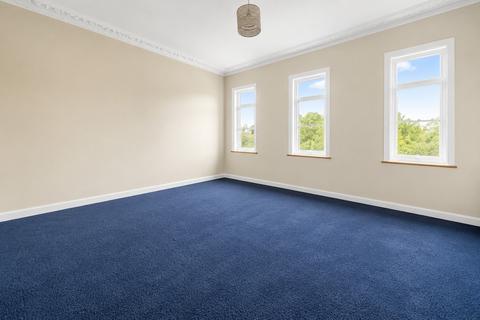 4 bed property, in Wandsworth Road, £600,000