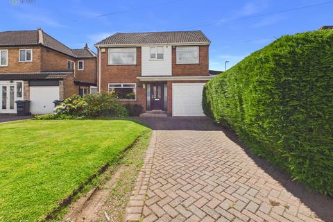 4 bed property, in Bedford Drive, £550,000