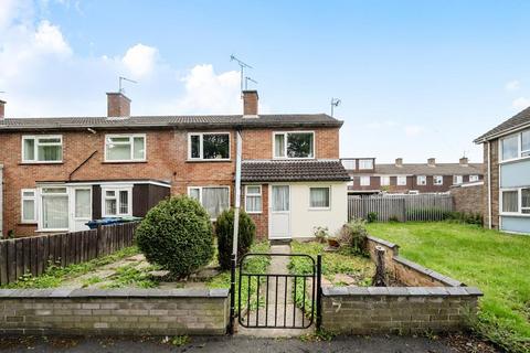 3 bed property, in Pegasus Road, £350,000