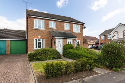 2 bed property, in Longford Way, £325,000