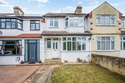 3 bed property, in Eastcroft Road, £555,000