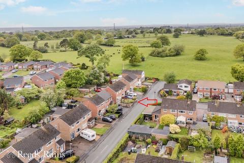 3 bed property, in Keswick Avenue, £299,950
