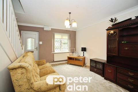 2 bed property, in Forge Mews, £150,000