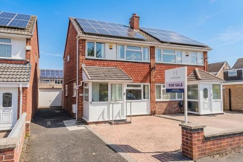 3 bed property, in Jacklin Drive, £350,000