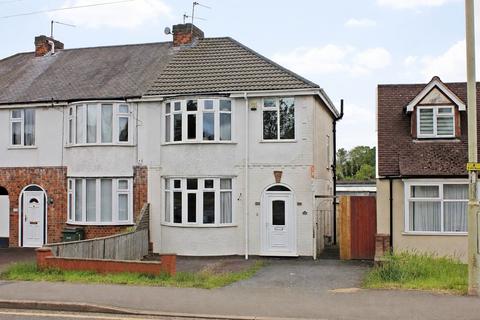 3 bed property, in Harborough Road, £270,000