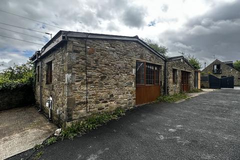 1 bed property, in Hufling Lane, £80,000
